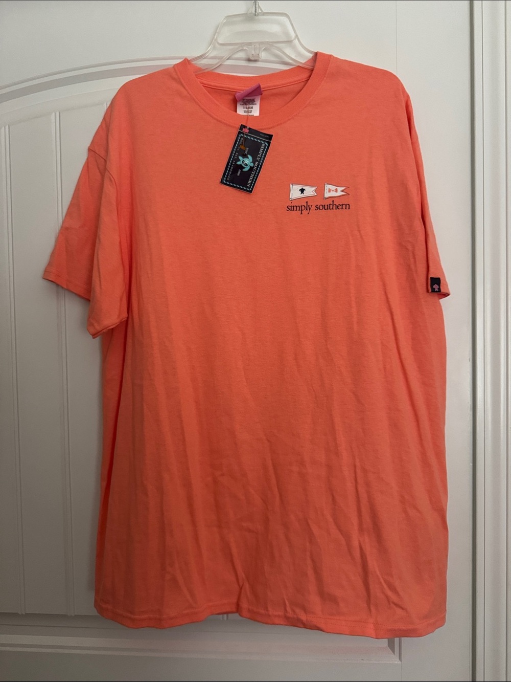 Simply Southern flip flop state of mind poppy color t shirt size XL NWT